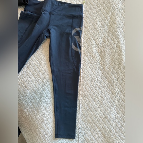 Virus Compression Leggings - Picture 3 of 7